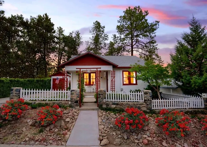 Hébergement de vacances Romantic Escape+close Walk To Town+hot Tub+pets Ok